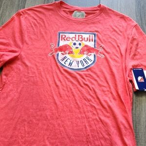 New York Men's Red Graphic T-Shirt